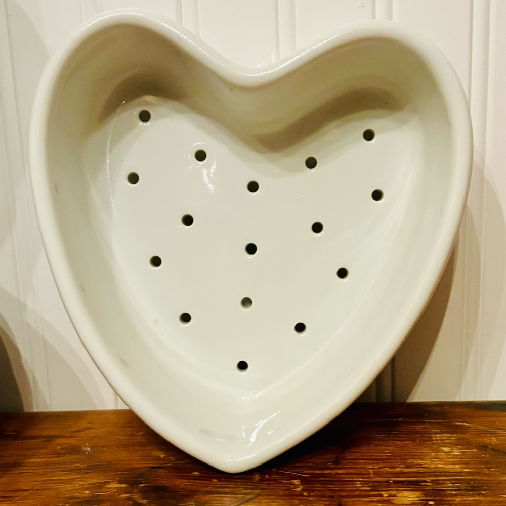 Vintage Coeur à la Crème mold French cheese strainer mold